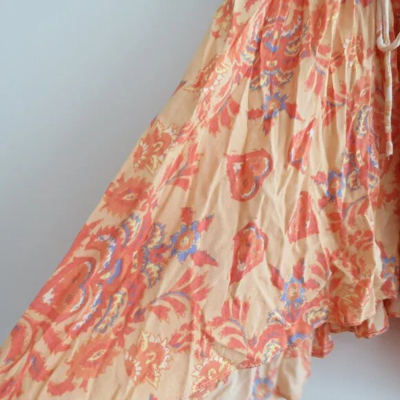 FREE PEOPLE La Bamba Babydoll Top in Tea Combo Floral Boho Handkerchief Y2K XS - Picture 8 of 15